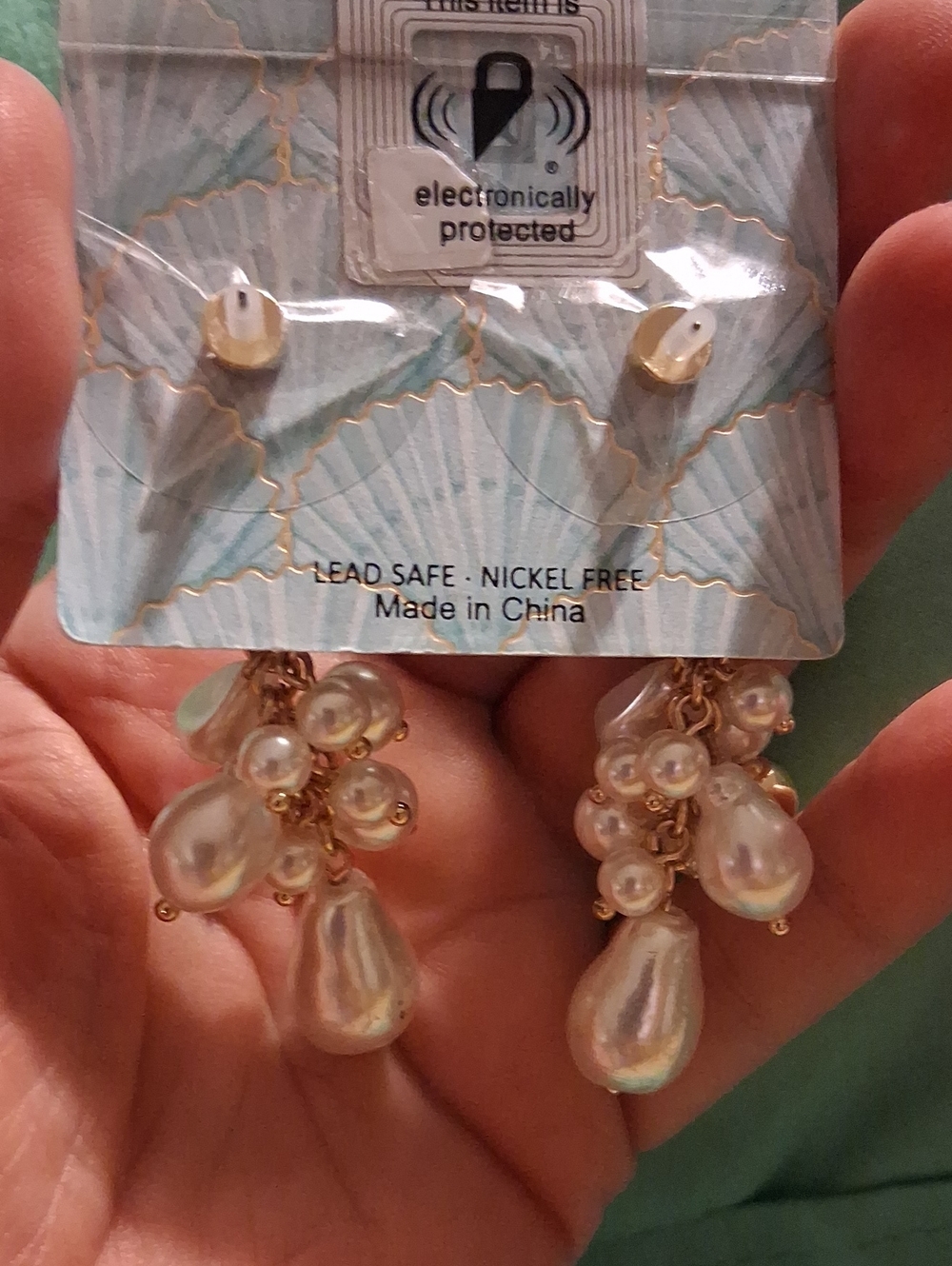 NEW! House of Harlow 1960 Gold Shell Cluster Pearl Drop Earrings NWOT - Picture 5 of 5
